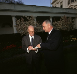 Pres. Lyndon B. Johnson meeting with columnist Drew Pearson